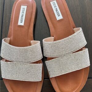 New Steve Madden Rhinestone Slip on sandals 9.5